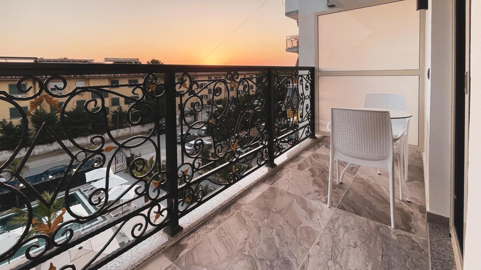 Hotel Ruko Boutique Golem (Tirana) Exterior foto